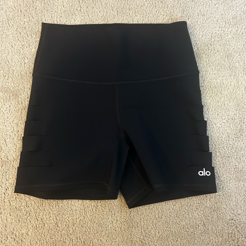 ALO Yoga Women's Black High-Rise Bike Shorts